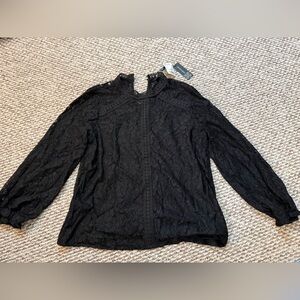 Cable & Gauge Black Lace Long Sleeve Blouse